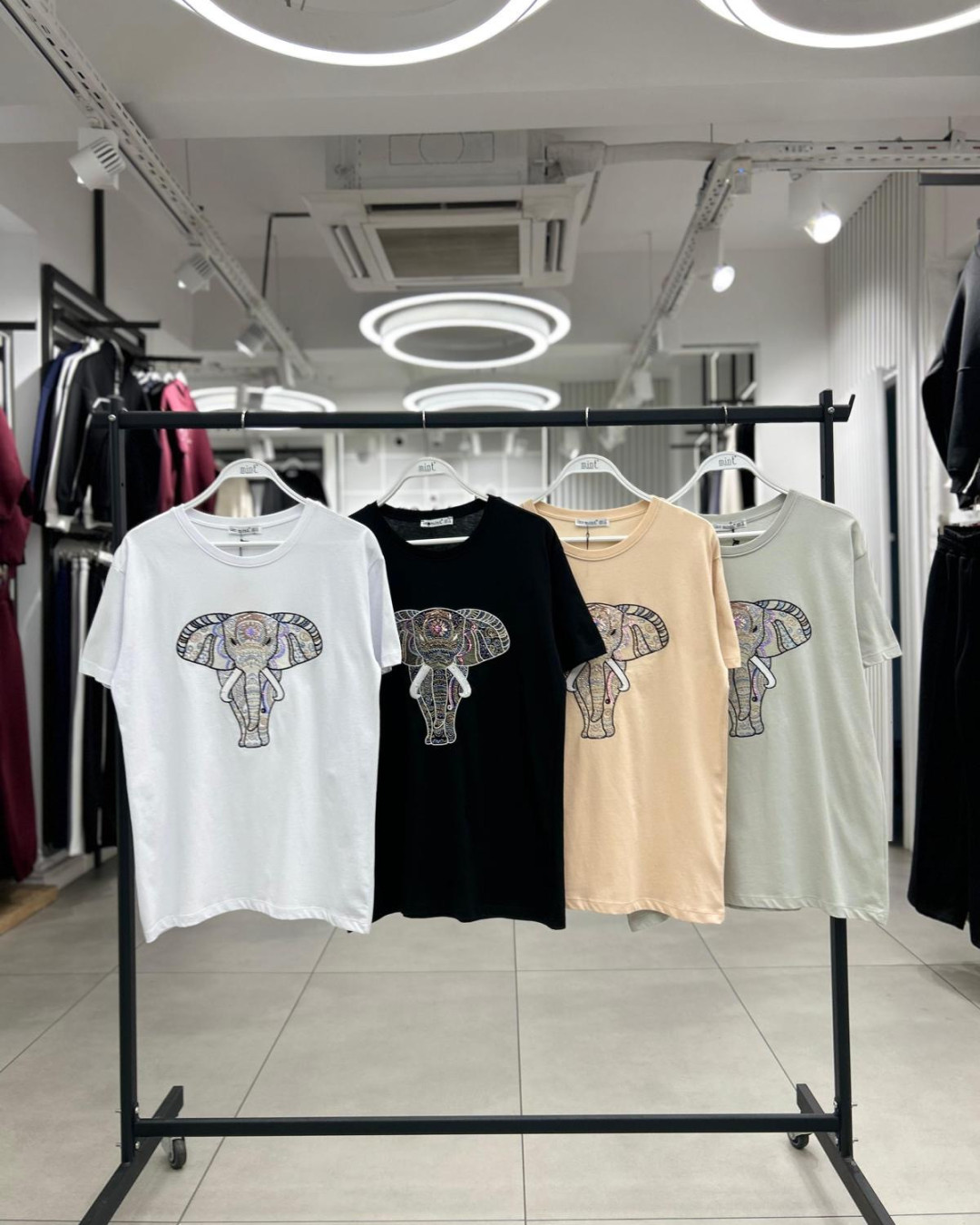 T-shirt ELEPHANT