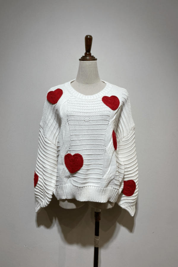 Sweter HUGE HEART 1